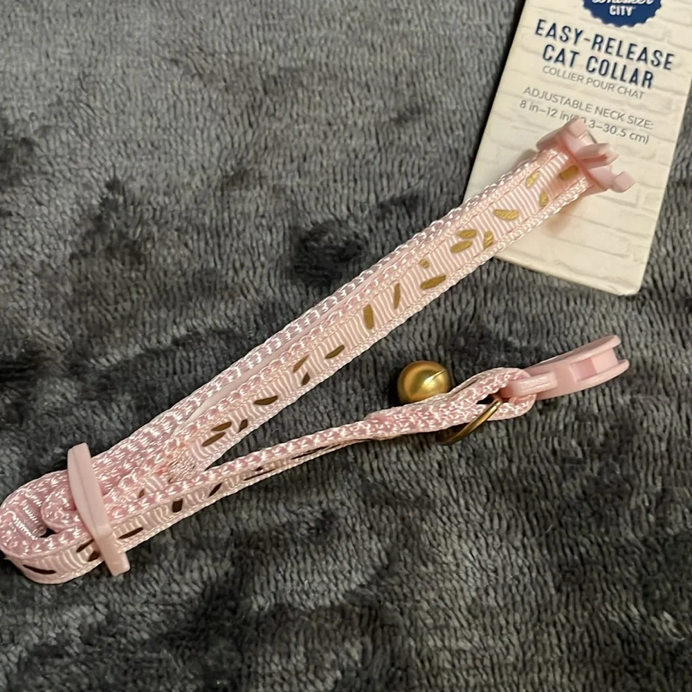 NWT Cat Collar